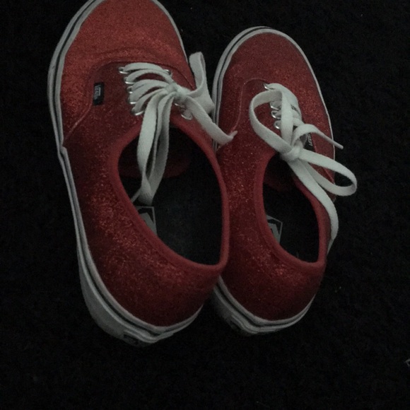 Vans - Picture 3 of 3